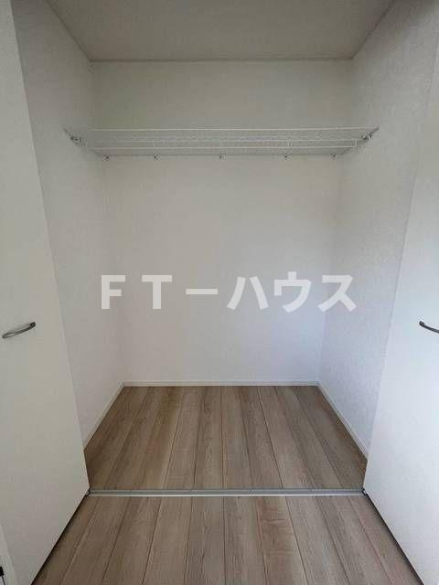 クレイドルガーデン八千代市麦丸第２　３号棟の収納