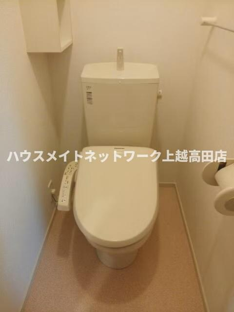 クレメントⅡのトイレ|温水洗浄暖房便座