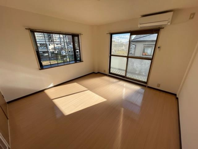 【居間・リビング】 | サンヒルズマンション