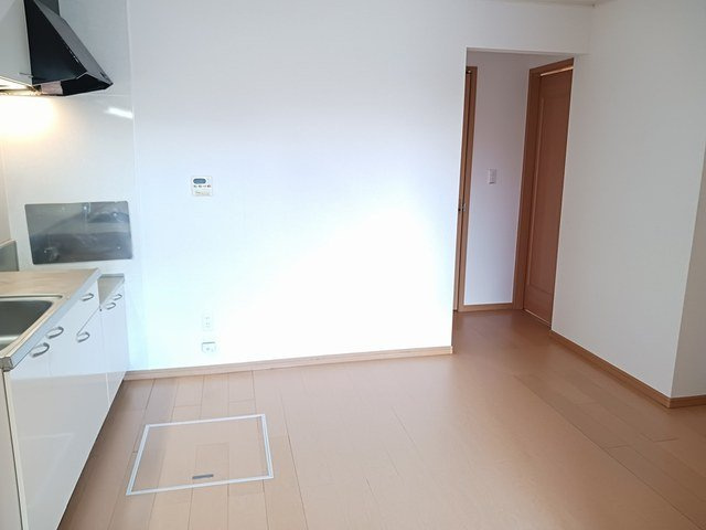 グラン　フレーズの居間・リビング|こちらのリビングで趣味の時間をお楽しみください
