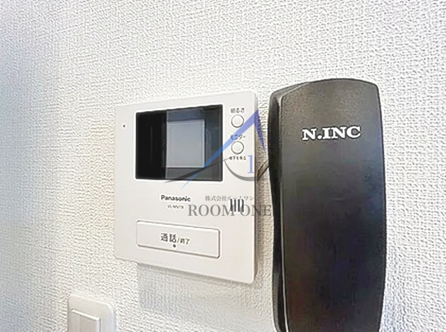 大森海岸ハウスのセキュリティ|モニター付インターホンです。