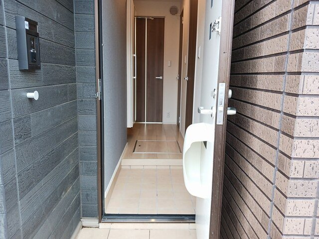 セレスティアＢの玄関|きれいな玄関です