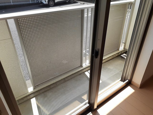 アルカンシェルのバルコニー|外からの目が気にならないバルコニーで洗濯物が干せます