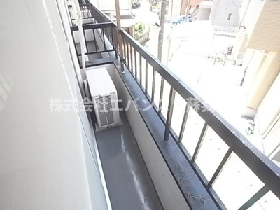 【バルコニー】 | Ｋ－ＦＬＡＴ川戸 | バルコニーからの眺めを楽しみながら食事をしませんか