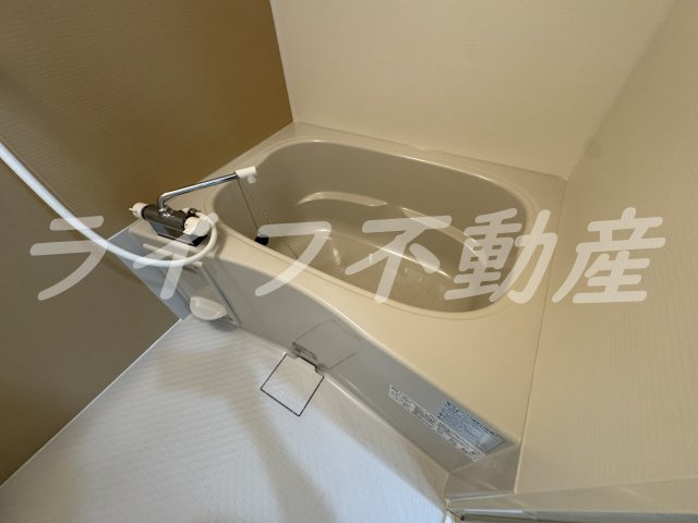 フジパレス鴻池新田駅東の浴室|コンパクトで使いやすいお風呂です