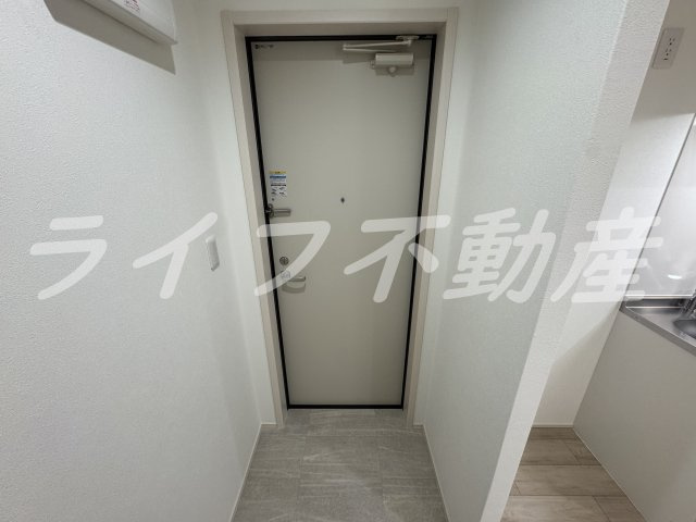 フジパレス鴻池新田駅東の玄関|明るい玄関です