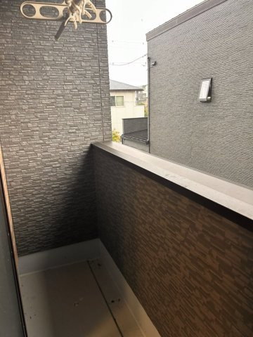 上野町のバルコニー|落ち着いた時間を過ごせるバルコニーです