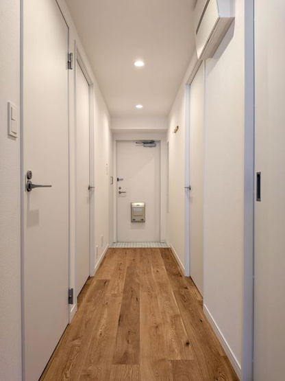 【玄関】 | ラフィネ立川 | ※写真は同タイプ住戸です。