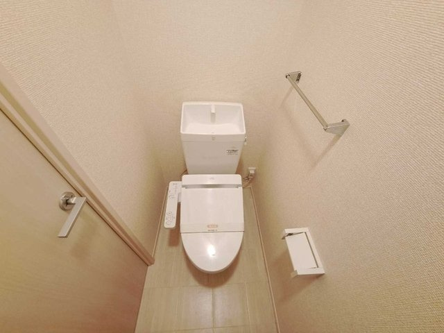 ボンヌ ジュルネのトイレ|温水洗浄便座