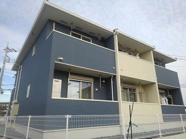 ブルローネの外観