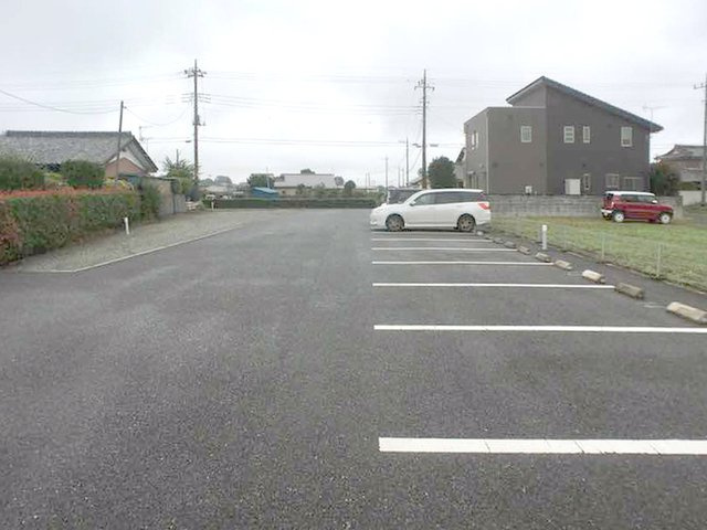 モン シュシュ カツラの駐車場|駐車場