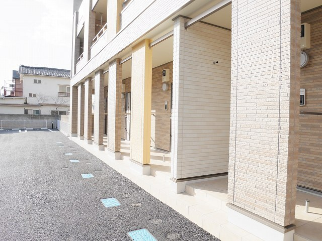 パルタージュのエントランス