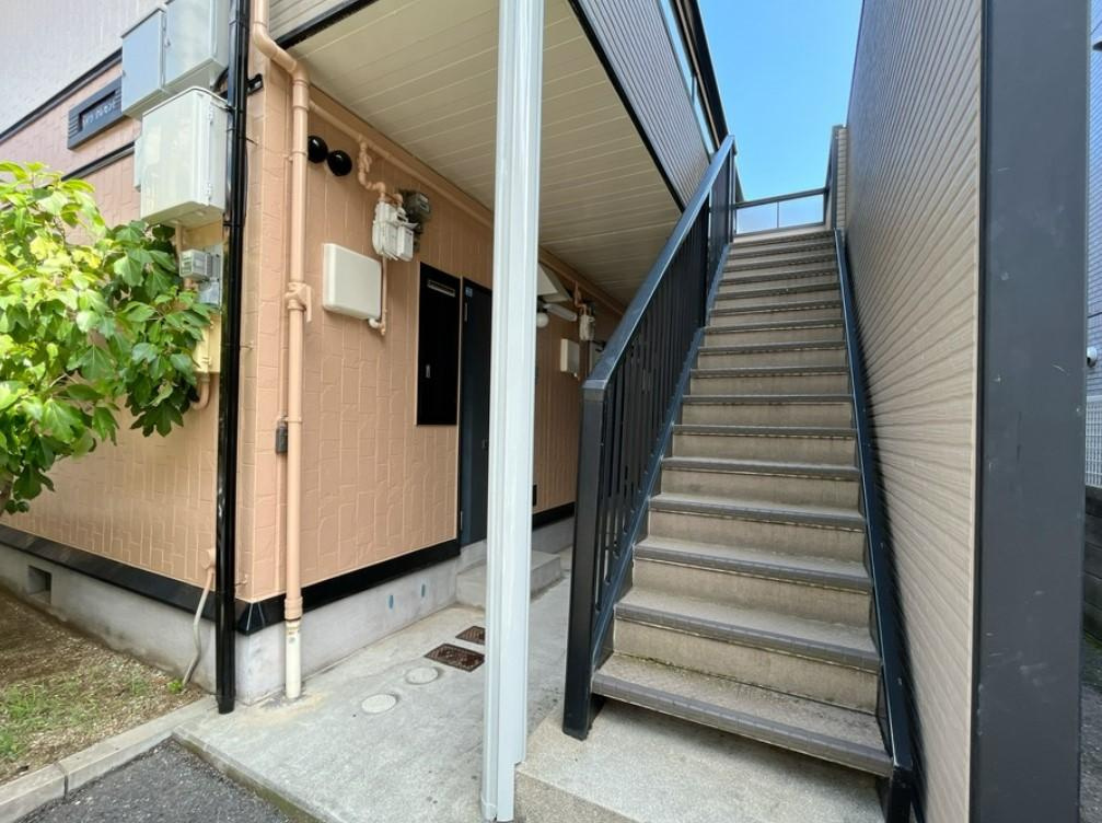 ハイツクレセントのエントランス