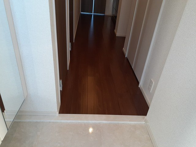 グリーンウエスト　Ⅰの玄関