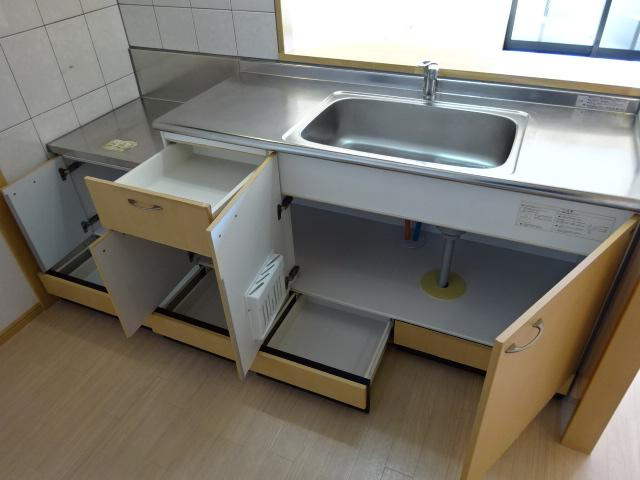 メルヴェイユのキッチン|キッチン下部収納