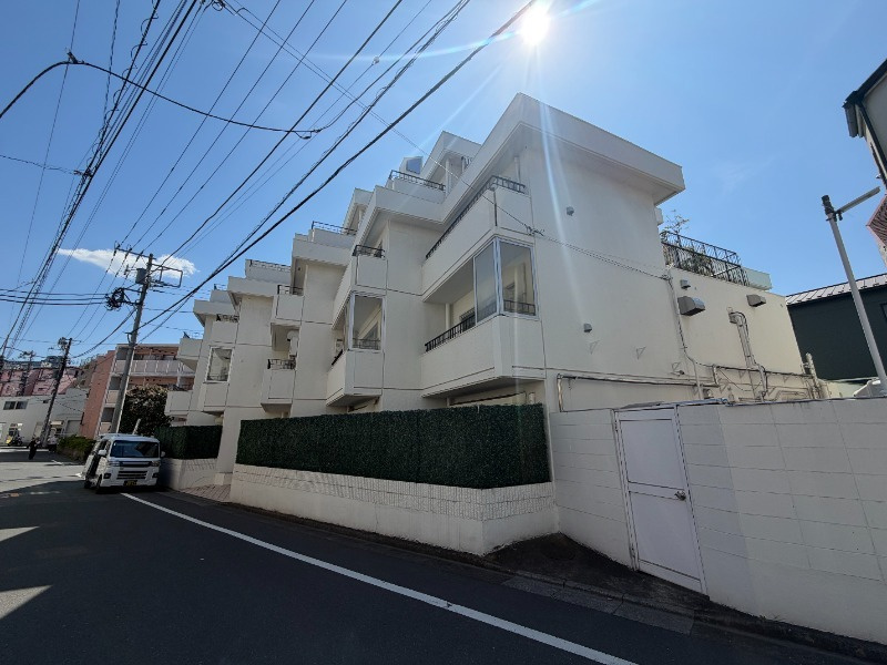 ステラハイム富ヶ谷の外観