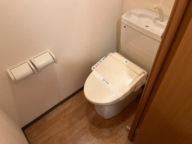 リバティタウン２番館のトイレ|シャワー付トイレ