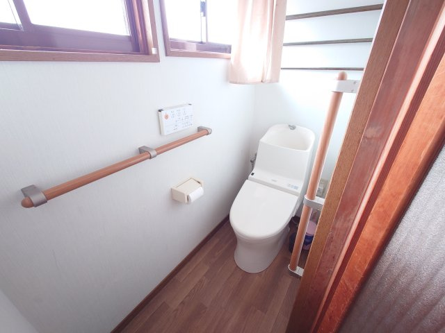 大町平屋のトイレ|落ち着いたトイレです