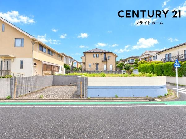 横浜市港南区日野南５丁目の新築一戸建の外観|同仕様物件もご案内をさせて頂きます。
お車でご自宅まで送迎承ります。