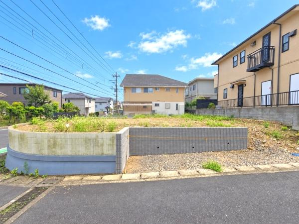 横浜市港南区日野南５丁目の新築一戸建の前面道路含む現地写真|閑静な住宅街につき住環境良好です♪
お気軽にお問い合わせください。