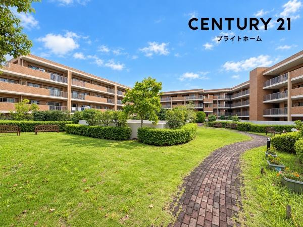 アリスガーデン横浜2番館の外観|いつでもご案内可能です！
お車でご自宅まで送迎承ります。