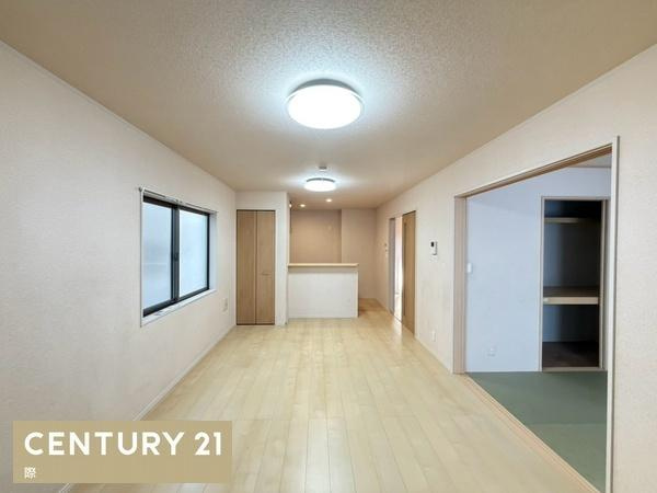 海南市馬場町3丁目　中古戸建の居間・リビング