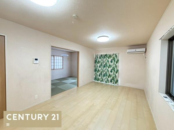 海南市馬場町3丁目　中古戸建の居間・リビング