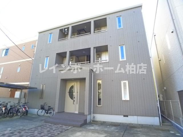担当エリアのルームアドバイザーが直接対応