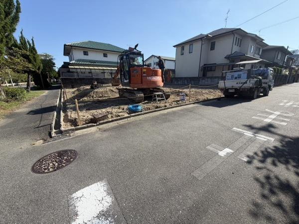 交野市　松塚　建築条件付き土地の前面道路含む現地写真