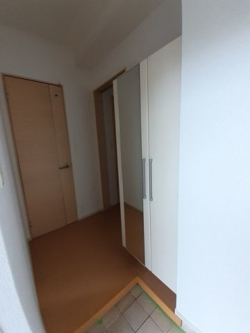 ウェルシュ　テリアの玄関