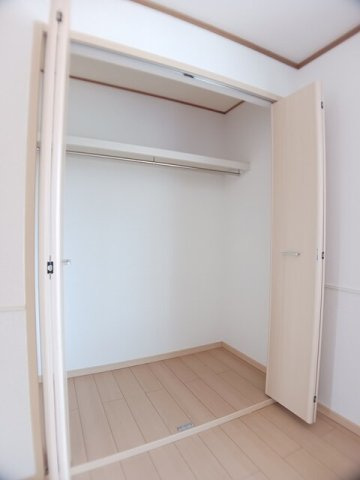 ベルフローラ　Ｂ棟の収納