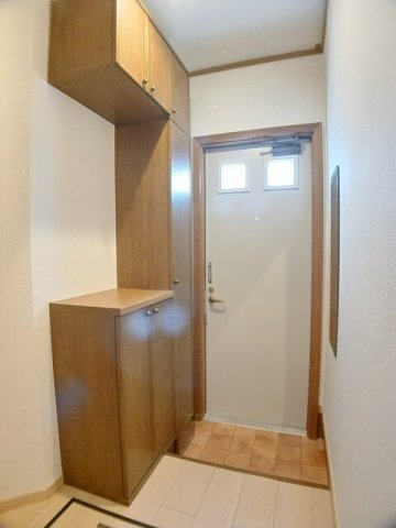 ベルフローラ　Ｂ棟の玄関