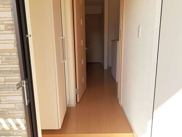 サニーローレル　Ⅱの玄関