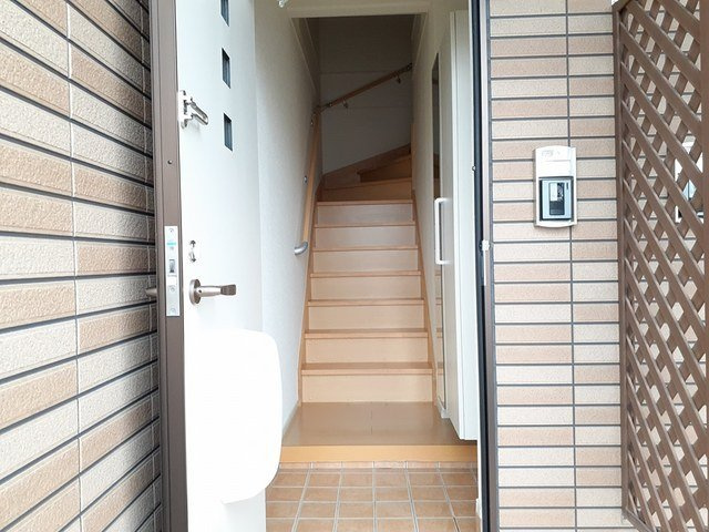 タウンコート　Ａの玄関