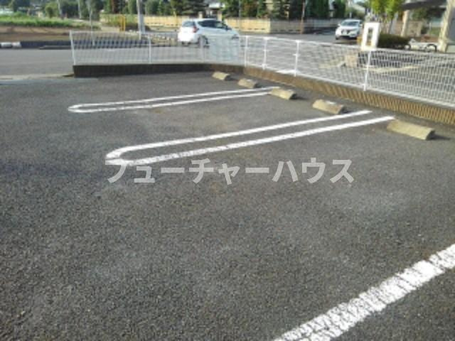 プロムナードⅠの駐車場
