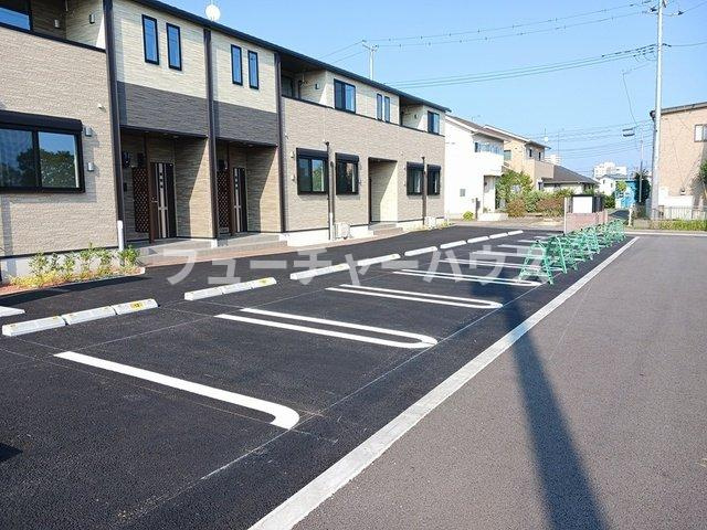グレースクイーンの駐車場