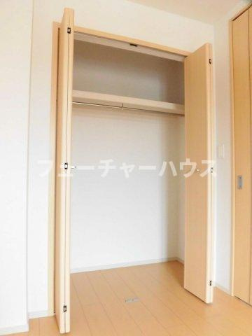 マーベラス緑岡　Ａの収納