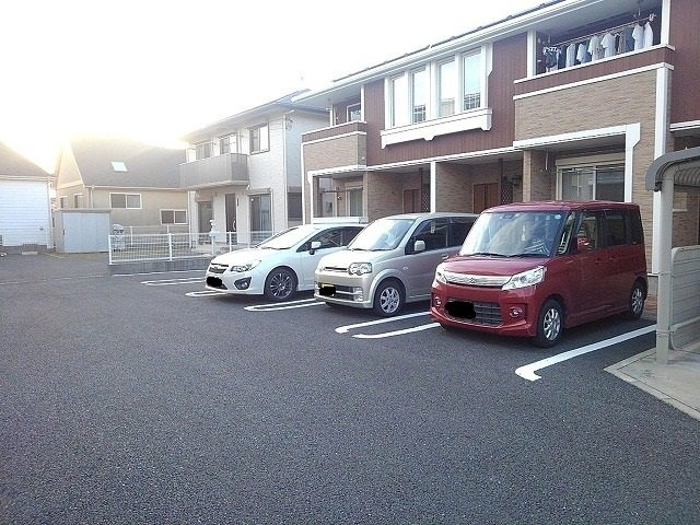 ＥＸＣＥＬ　ＣＯＵＲＴⅡの駐車場