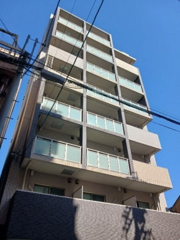 ラタンの外観