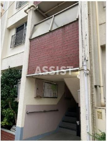 弥生町第２ローヤルコーポの外観