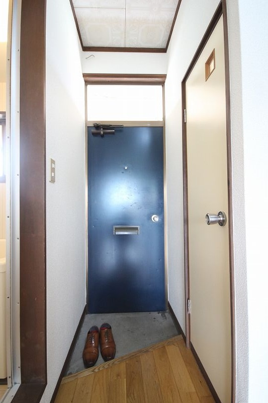 佐賀市末広２丁目の一棟アパートの玄関