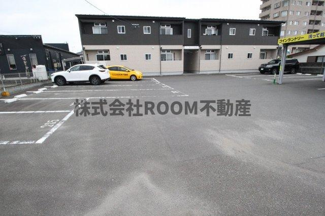 アップルハウス広原の駐車場|駐車スペースもあります