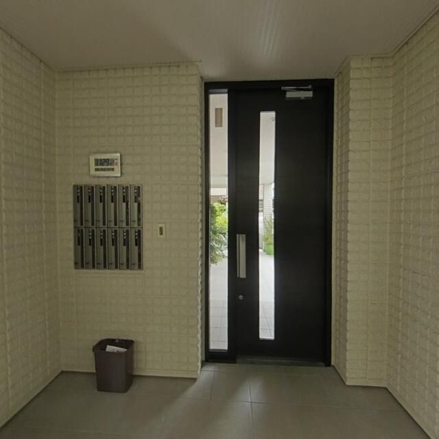 ホワイトスプライトのエントランス