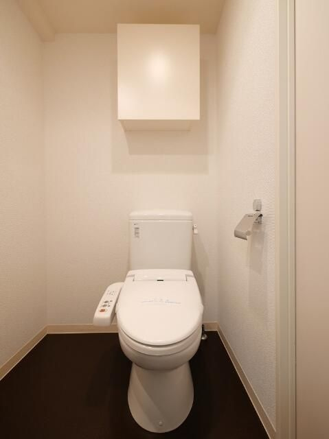 ＮＩＳＨＩ　ＩＫＥＢＵＫＵＲＯ　ＲＥＳＩＤＥＮＣＥのトイレ