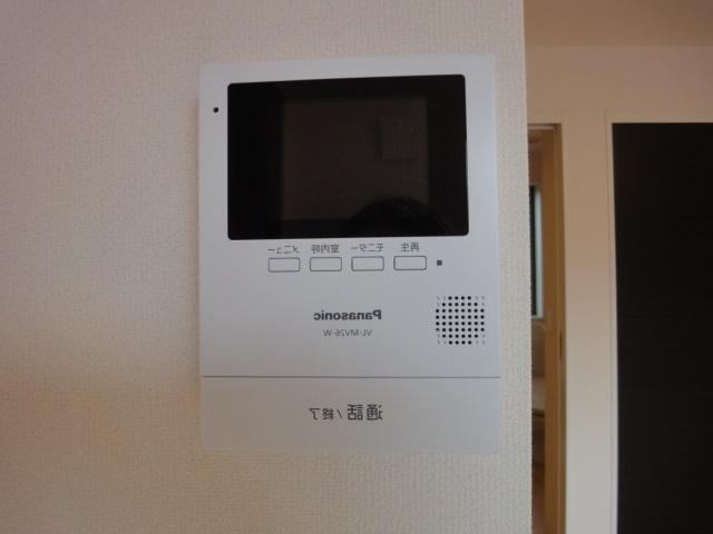 ソレイユ・Ｅのセキュリティ|カメラ付インターホン
