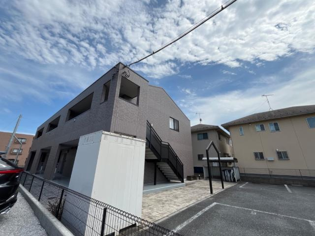 【外観】 | アシューレ | 外観写真（昼）