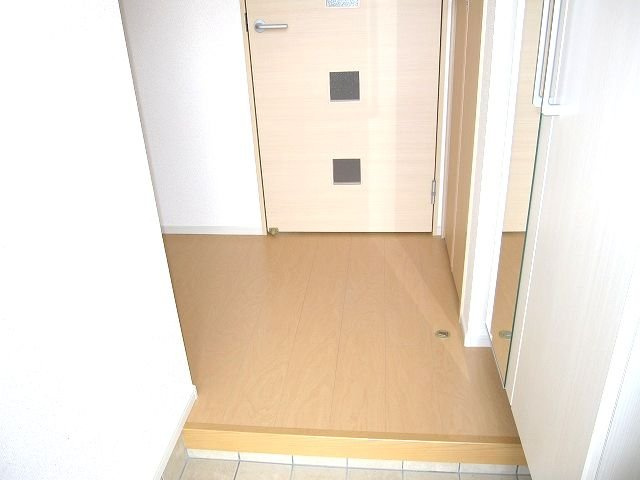 マイネ　ファミーリエ　Ⅰの玄関|きれいな玄関です