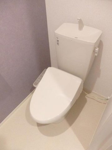 カルムトロワ　Ｋ　Ⅳのトイレ|落ち着いたトイレです