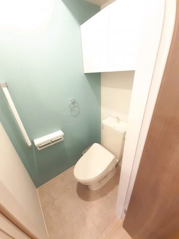 カーサ・グランデ　Ｂのトイレ|落ち着いたトイレです