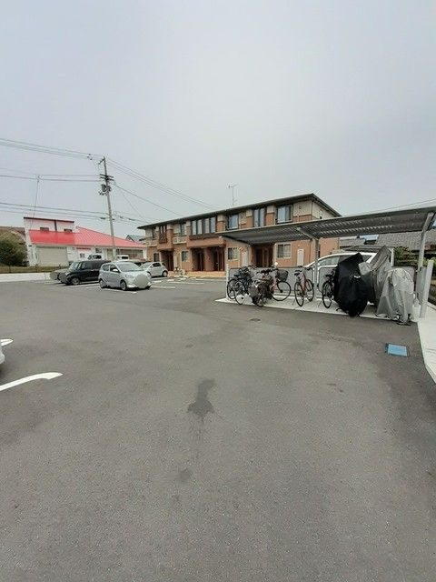 ベル　オーヴⅧ　Ｂの駐車場